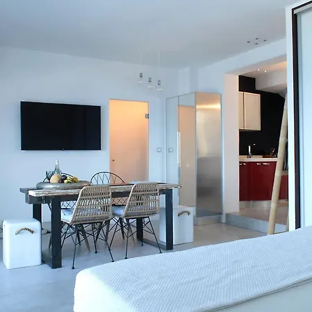 Kastro Apartman Párosz